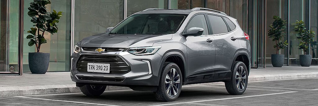 Tracker 2025 com design mais sofisticado e grade frontal elegante que fazem a diferença